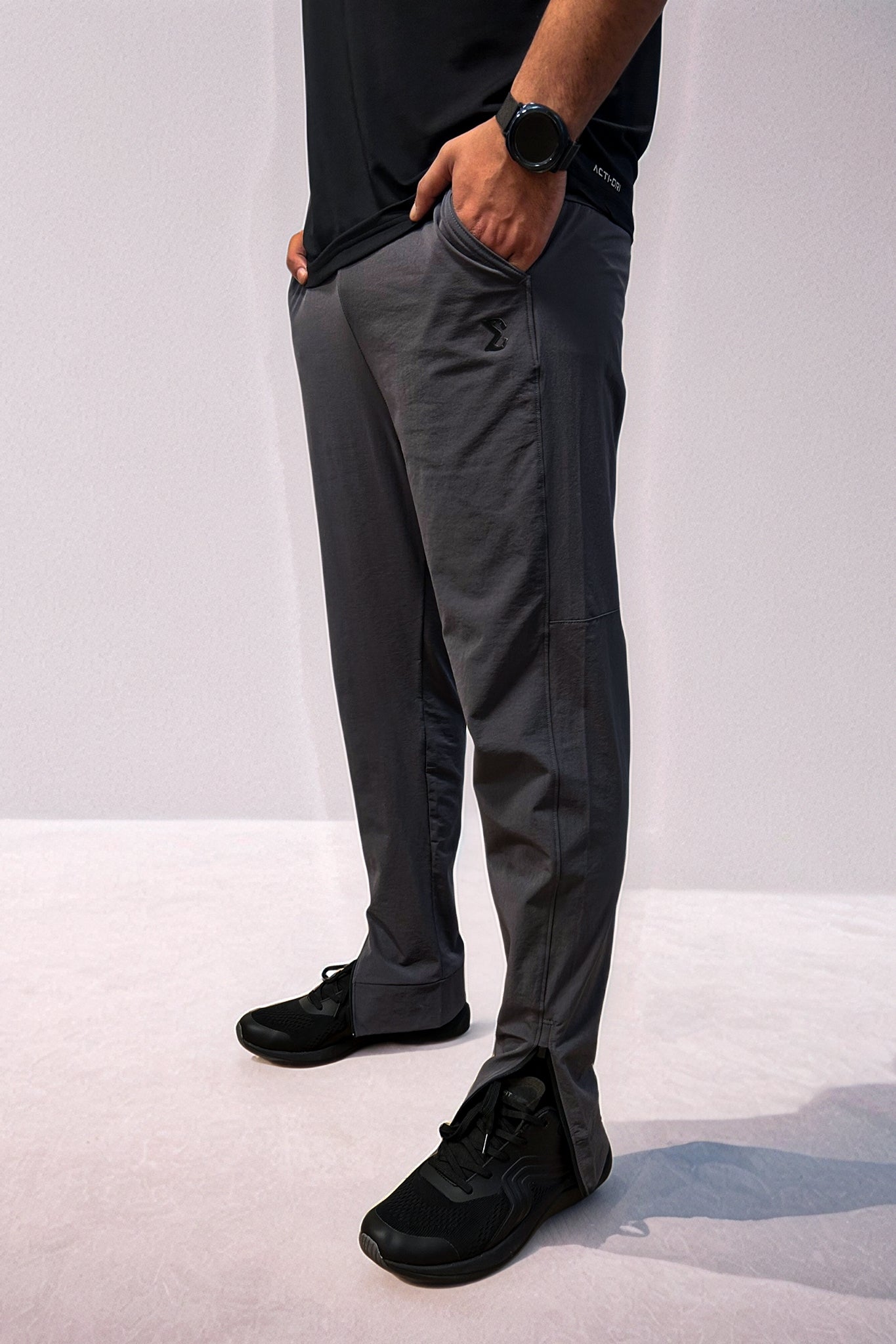 Dark Gray Essential Sweatpants - Sigma Fit