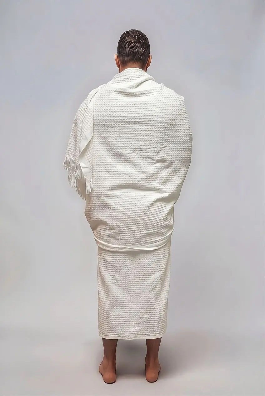 Men's bamboo Ihram, Honeycomb Air Flow weave detail, white, by Sigma Fit for Hajj and Umrah