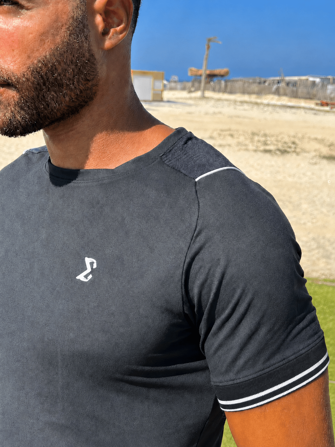 Reg-Fit T-Shirt - Black - Sigma Fit